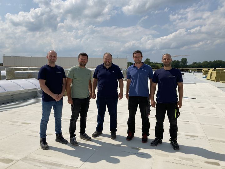 Roofing team
